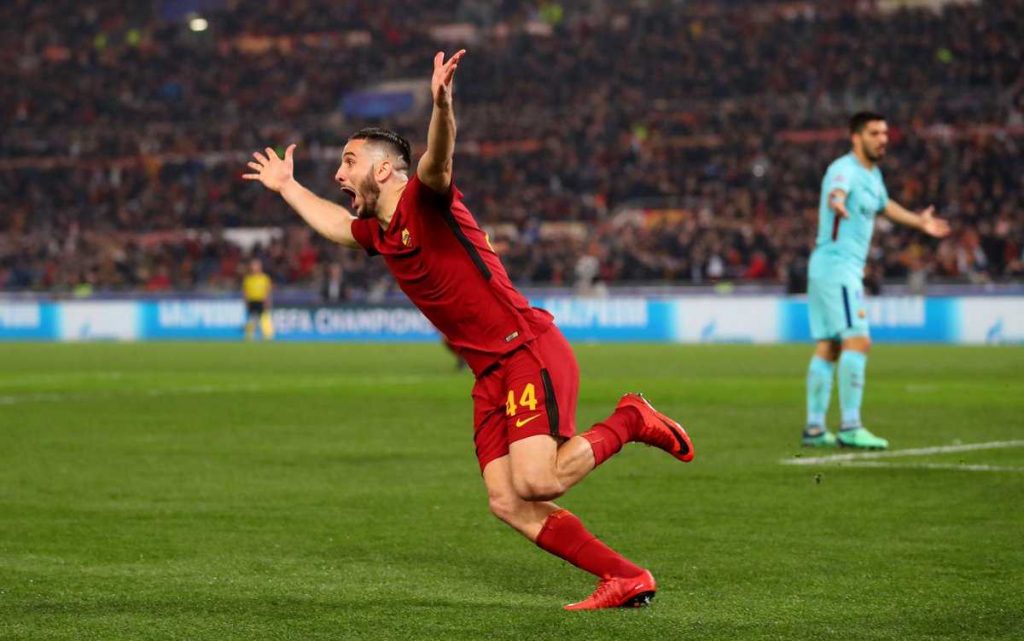 Manolas