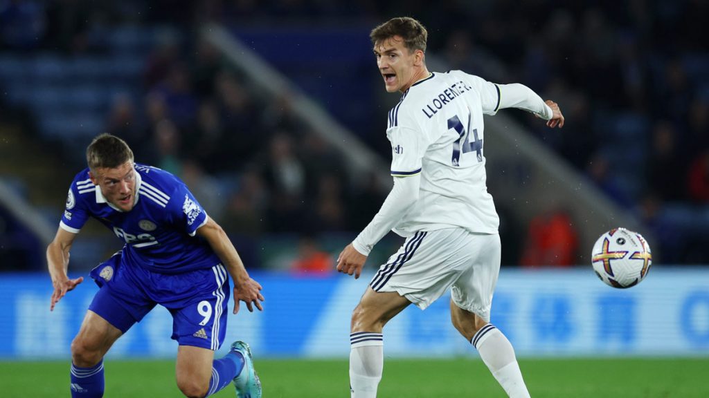 0102-Llorente