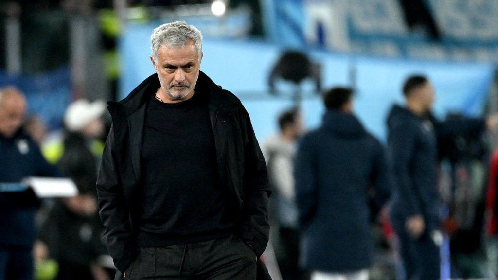 J12-Mou