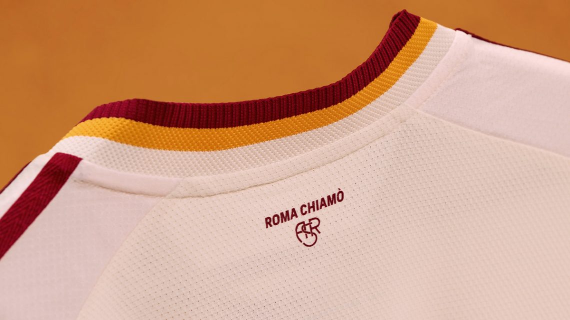 AS Roma et Adidas présentent le maillot away pour la saison 2026-27.