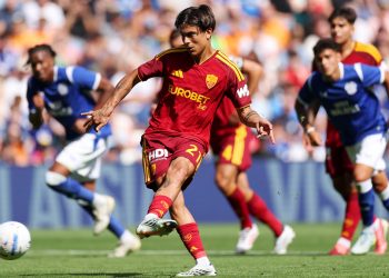 [Amical] Cardiff city 4 – 1 AS Roma : la Roma KO pour la première de Castro… Dybala marque après avoir raté un pénalty.