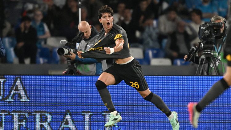 Un match riche en rebondissements : Naples et l&rsquo;AS Rome se partagent les points après une seconde mi-temps complètement folle